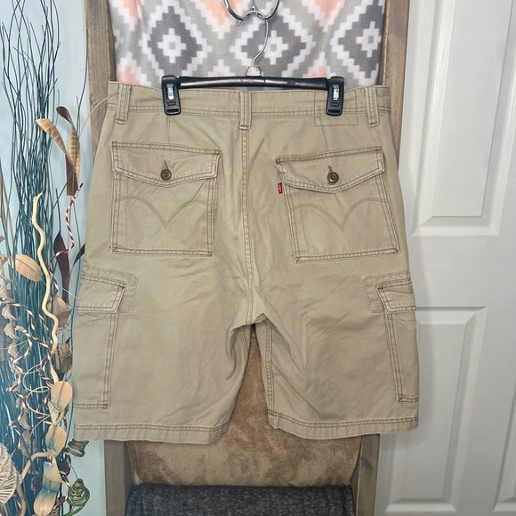 Levi’s cargo shorts - Picture 2 of 7